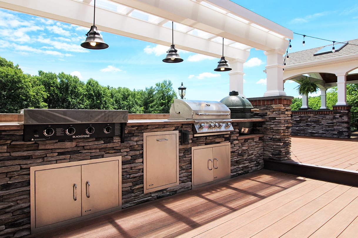 Esh Azek Deck With Kitchen And Green Egg 