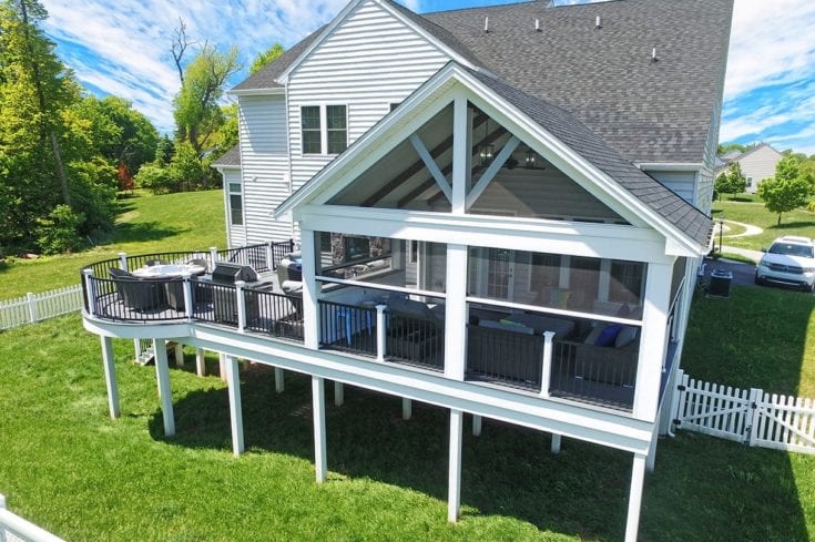 Custom Amazon Mist TimberTech Deck / Phantom Screen Porch – Glen Mills, PA