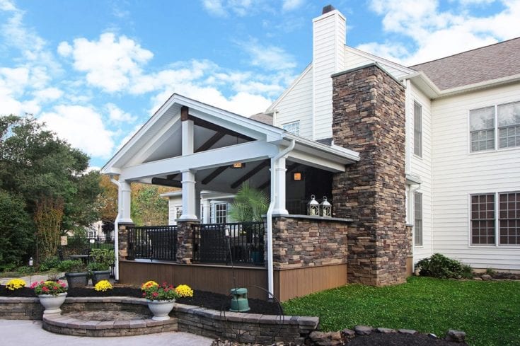 Custom Mocha TimberTech / Barnwood Porch – Garnet Valley, PA
