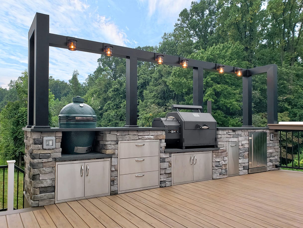 Outdoor Kitchens & BBQ Kitchen Islands