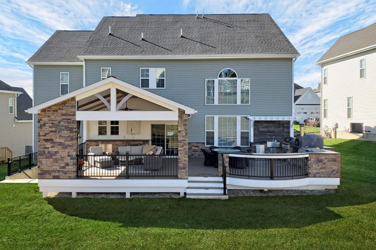 TimberTech Deck / Phantom Screened Porch – Chester Springs, PA