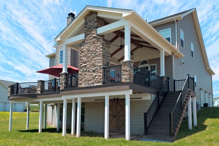Barnwood Porch / Mocha TimberTech Deck – Furlong, PA