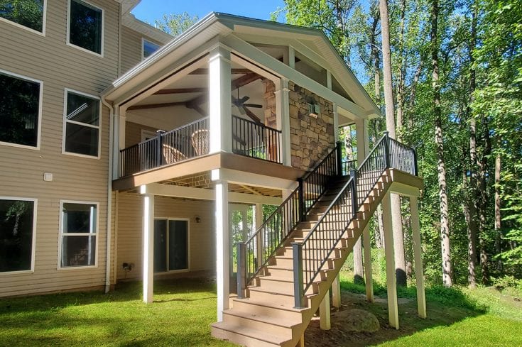 Barnwood Porch / TimberTech Deck – Elizabethtown, PA