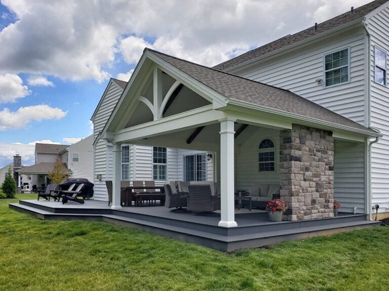 Jaszczyszyn-Trex-Winchester-grey-deck-and-porch