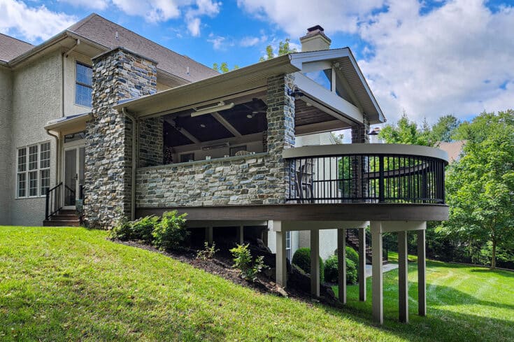 Curved Dark Roast Deck & Screened Porch – West Chester, PA