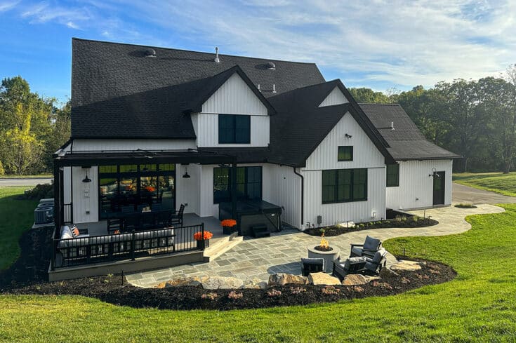 Driftwood Deck / Aluminum Pergola / Flagstone Patio – Breinigsville, PA