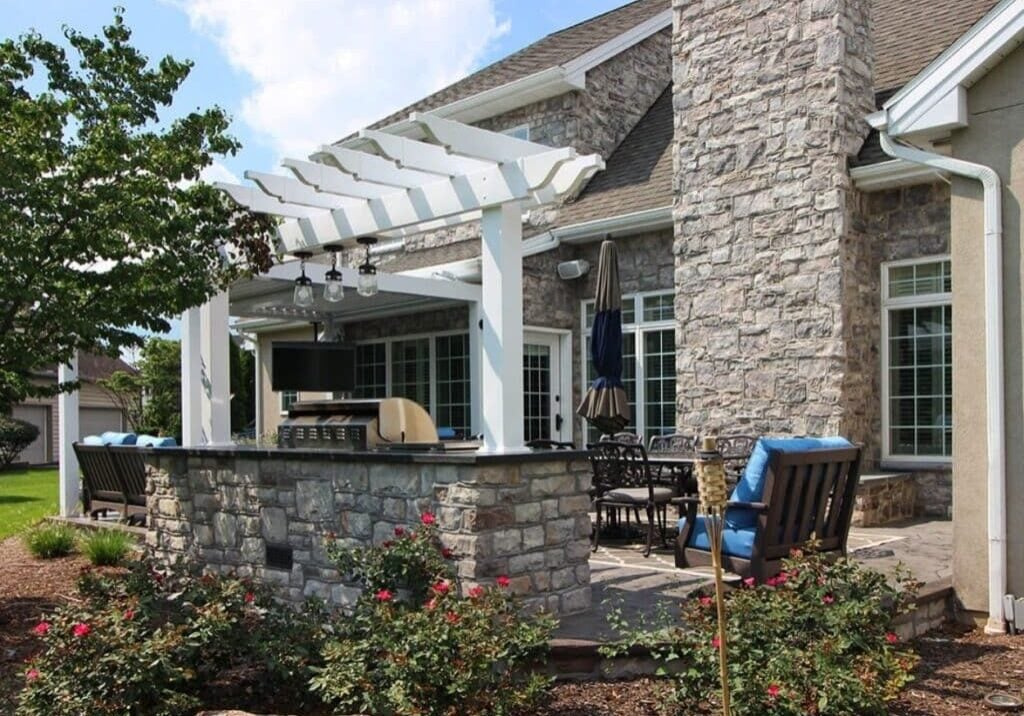 Learn which outdoor kitchen appliances are essential, which upgrades are worth the splurge, and how permits, utilities, and deck capacity affect your project.