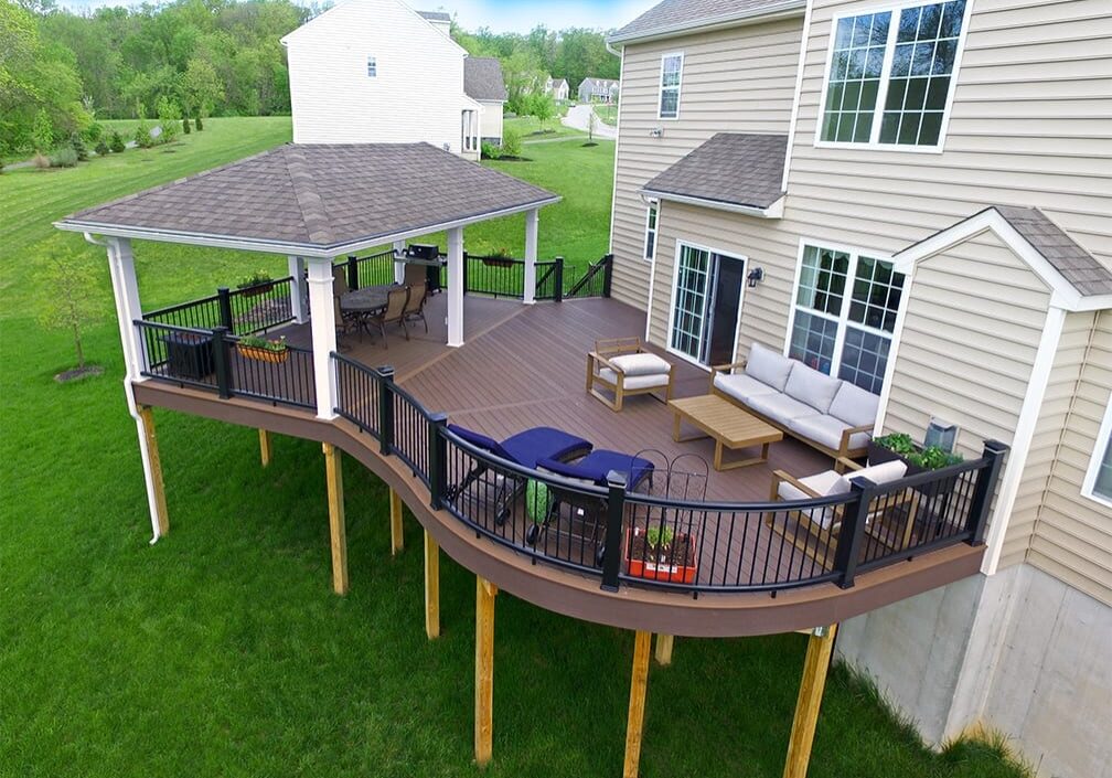 curved deck designs