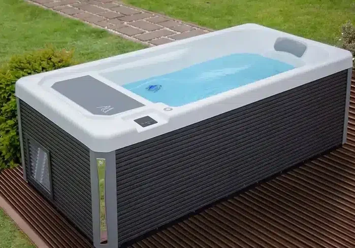 imgi_6_Iceland_cold_plunge-tub_sideview3_jpg
